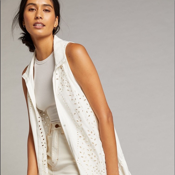 Anthropologie | Eyelet Buttondown Blouse | M/L - Picture 4 of 10